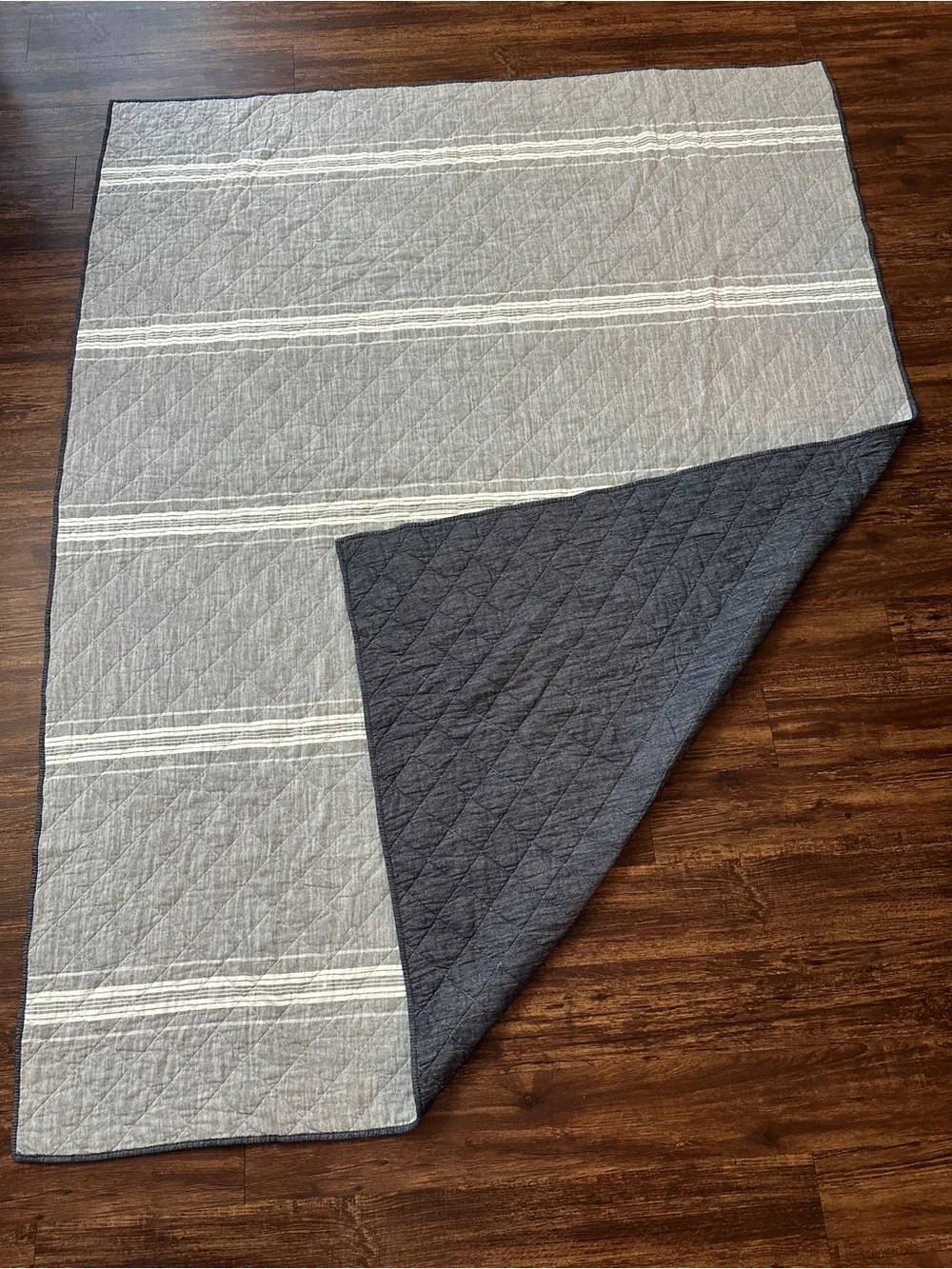 Pottery Barn Teen Twin Quilt Sham Windward Stripe Reversible Gray Blue Bedding